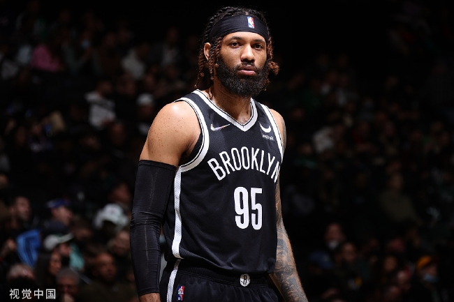 NBA常规赛赛程吃紧；门兴格拉德巴赫转会期内部沟通；底气十足；资深球员宣示担当的简单介绍