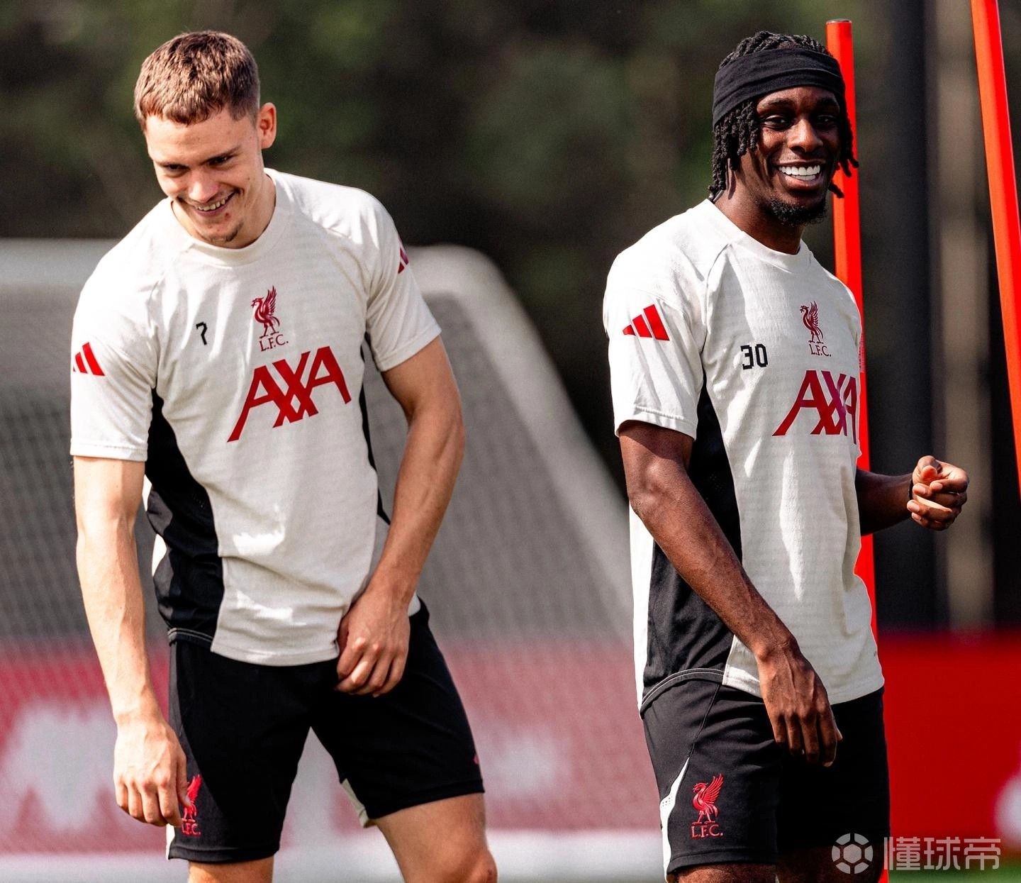 巴塞罗那迎社区盾关键赛，转会期篮板制胜，底气十足，球队文化再被提及的简单介绍-爱游戏导航中心